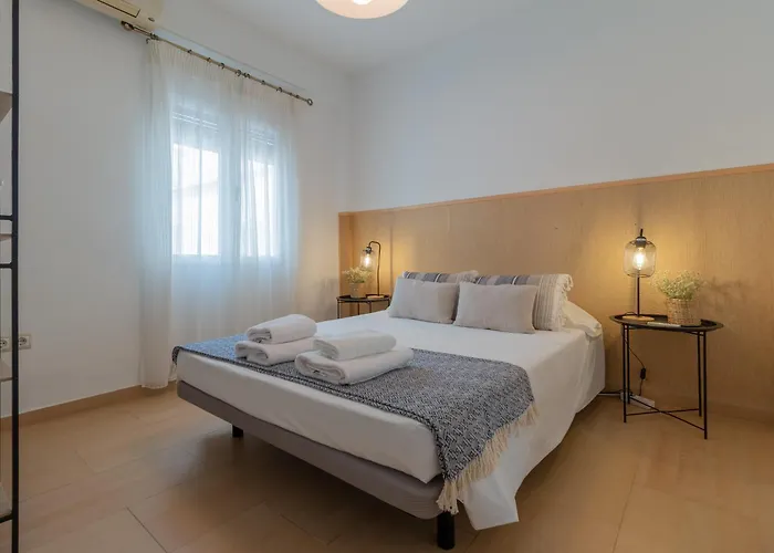 Julio Romero - Nuevo Y Centrico Apartamento